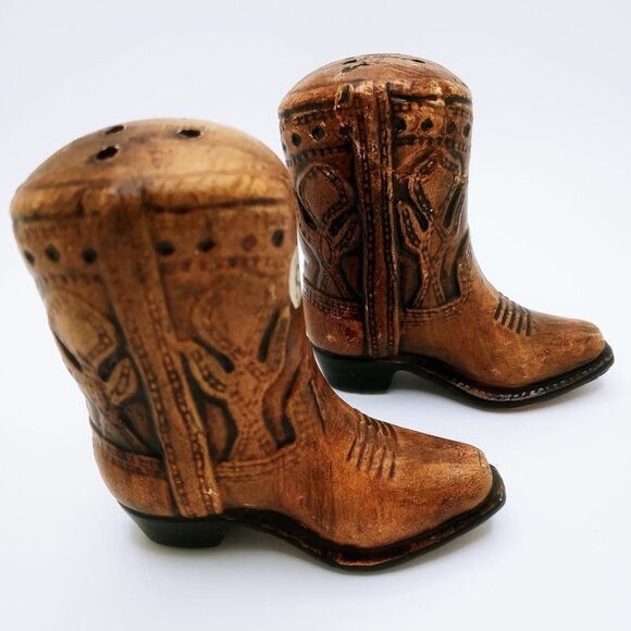 Salt & Pepper Shakers Set Ceramic Anthropomorphic Brown Cowboy Boots Vintage Set - Picture 3 of 16